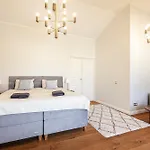 Luxury 2-floor With Sauna And Balcony *