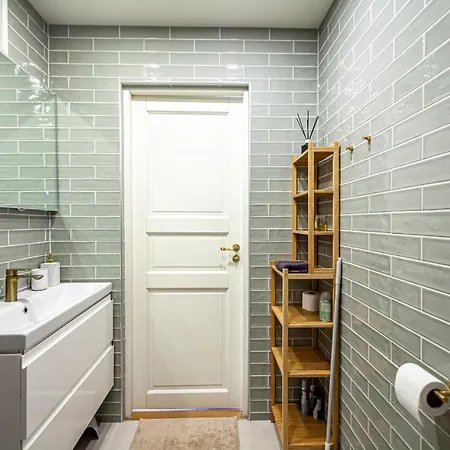 Apartment Luxury 2-floor With Sauna And Balcony *