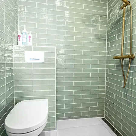 Apartment Luxury 2-floor With Sauna And Balcony *